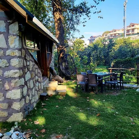 בית נופש Stonehouse Surrounded By Nature In Masukiye