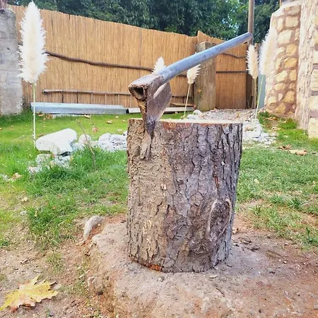 Stonehouse Surrounded By Nature In Masukiye